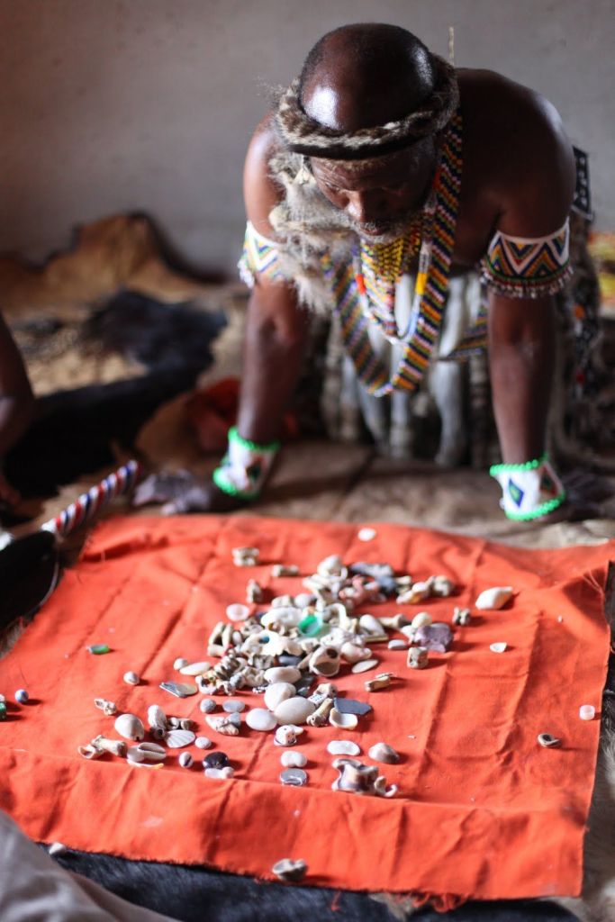 Peu importe vos questions, vos doutes, la complexité de votre situation et de votre problèmes, vous pouvez compter sur son honnêteté, son professionnalisme, sa discrétion et ses compétences. Le marabout africain voyant OBA COFFI est l'homme fort, de votre situation, il peut tout mettre en œuvre pour vous aider à vous en sortir. Votre sourire sera votre dernière émotion après votre travail terminé.